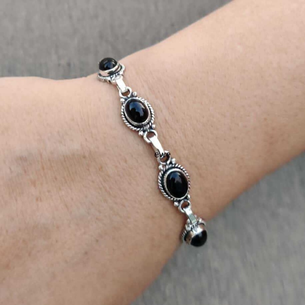 Fashion Ethnic Wear For Men - Gotische Böhmische Silberfarbene Ovale Edelstein-Armbänder mit