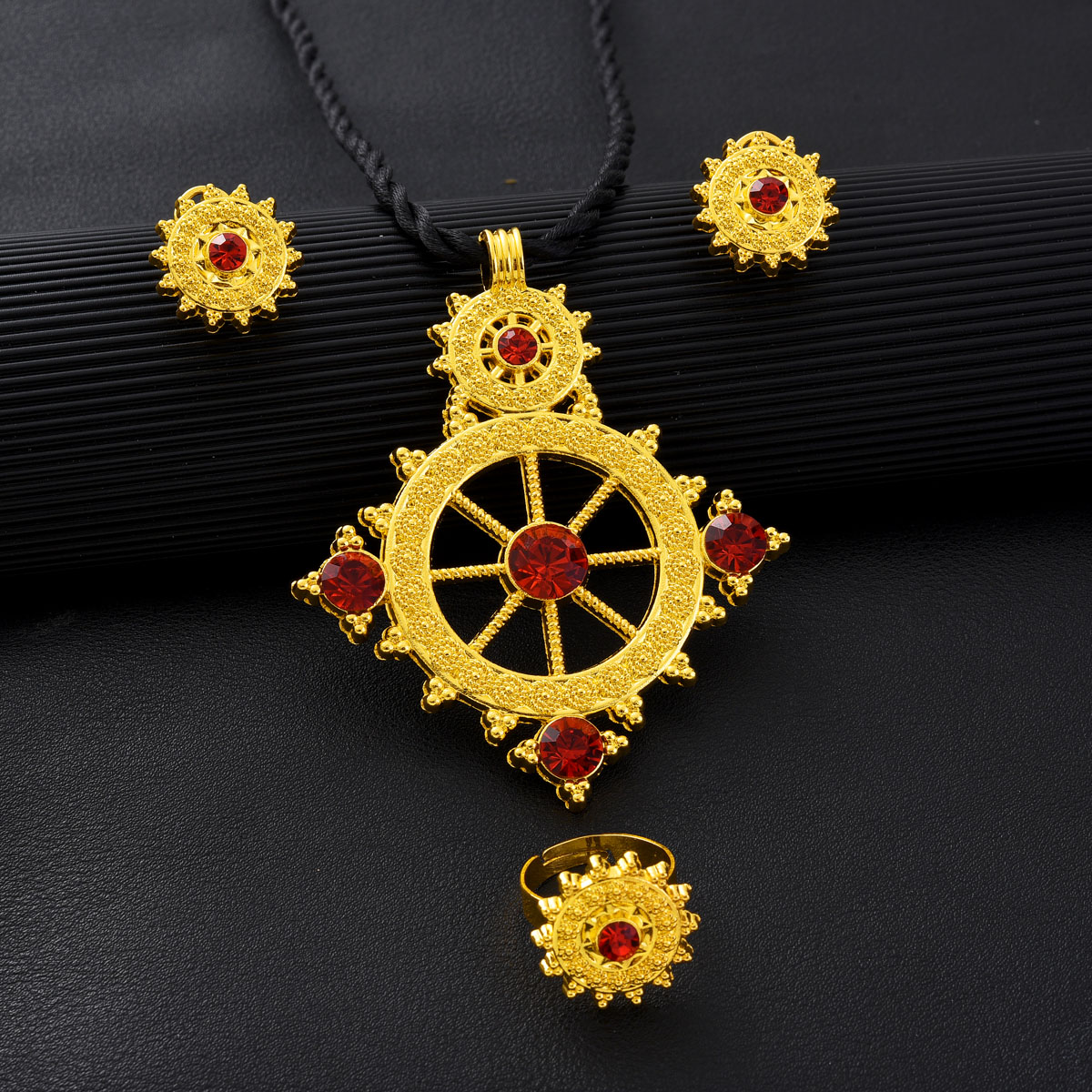 Dubai Afrika Goldene Farbe Coo – Ethnic Fashion In Dubai Bewertung und Preis